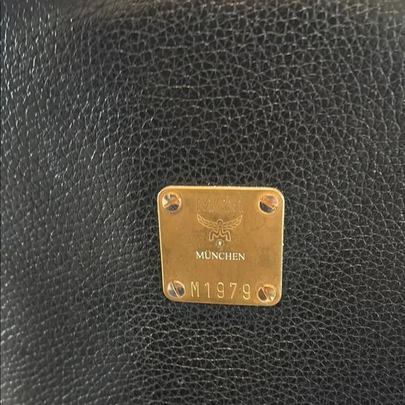 MCM Black Leather Handbag made in Germany - Picture 10 of 10